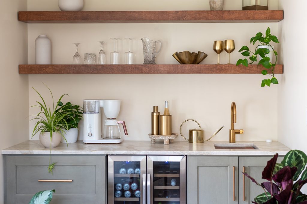 Rugmaker_Blog-Piece-SideImages_Stylish kitchen wet bar with floating shelves