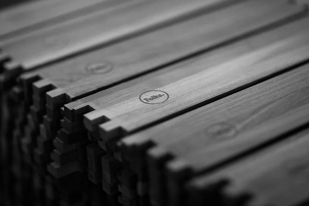 Rugmaker_Blog-Piece-SideImages_Folks Furniture