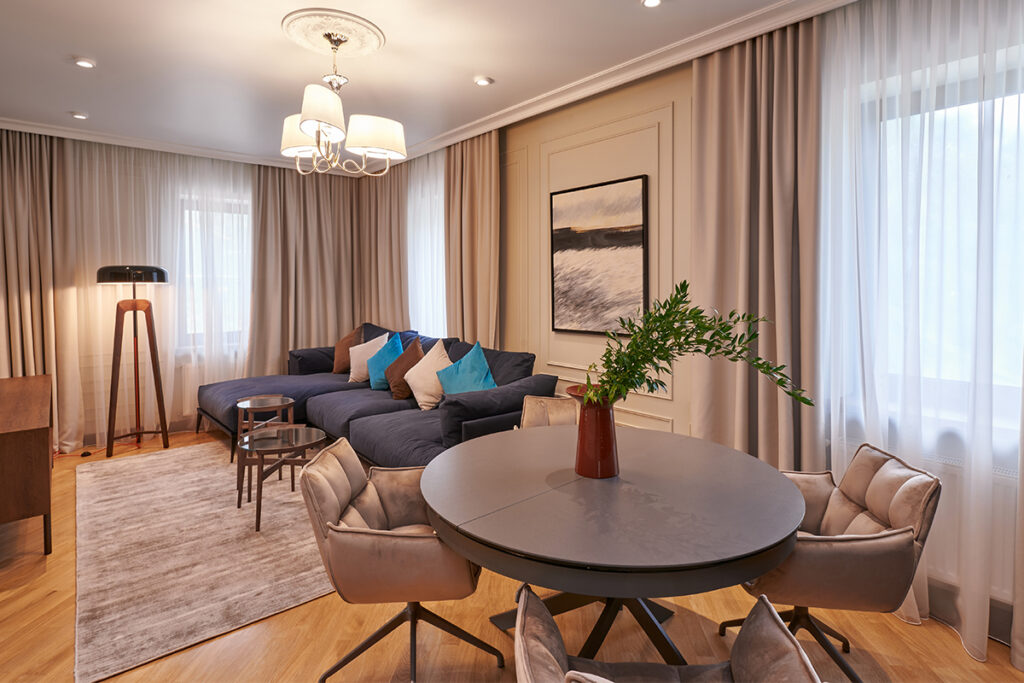 Rugmaker_Blog-Piece_modern living room hall with modern furniture