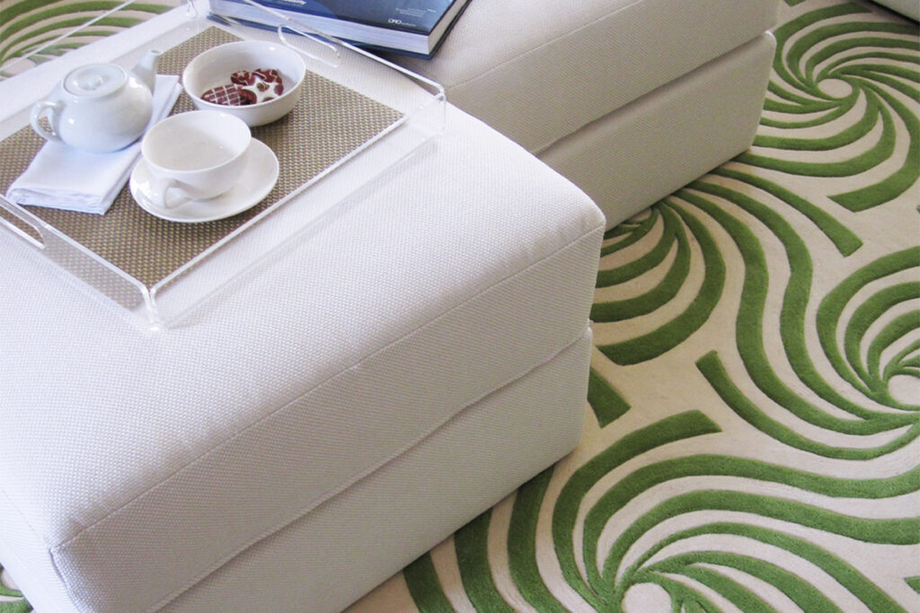 Rugmaker_Blog-Piece_Small living room with large rug